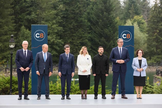 First Vice-President of the Senate of the Czech Republic Jiri Drahos, Prime Minister of Poland Donald Tusk, President of Romania Nicusor Dan, First Lady of Ukraine Olena Zelenska, President of Ukraine Volodymyr Zelenskyy, President of Serbia Aleksandar Vucic, and President of the Federal Council of Austria Christine Schwarz-Fuchs (left to right) pose for a group photo during the Carpathian 8 Summit in Ivano-Frankivsk region, Ukraine, September 18, 2026. On this day, President of Ukraine Volodymyr Zelenskyy announced the launch of a new format - the Carpathian Eight (C8) - comprising Austria, the Czech Republic, Hungary, Poland, Romania, Serbia, Slovakia, and Ukraine. (Photo by Yurii Rylchuk Ukrinform) Carpathian 8 Summit in western Ukraine  Copyright: xYuriixRylchukx