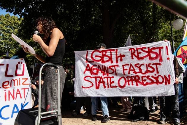 LGBTQ+ activists protest outside Turkish Embassy in Berlin BERLIN, GERMANY, SEPTEMBER 18, 2026: LGBTQ+ activists and supporters demonstrate outside the Turkish Embassy in Berlin in solidarity with LGBTQ+ communities in Turkey following a series of raids and arrests targeting activists and organizations. Demonstrators called for the release of those detained and condemned the Turkish authorities™ recent actions against LGBTQ+ groups. Turkish authorities have carried out coordinated raids across multiple provinces as part of investigations involving LGBTQ+ organizations and activists. Berlin Germany Copyright: x xAndrÃ sxTrujillox xJNAxPressx