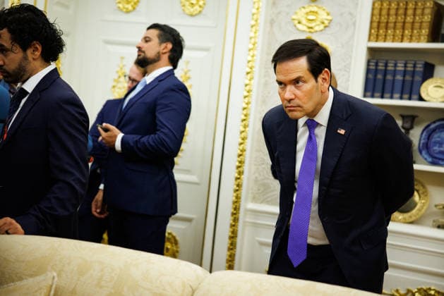 DC: President Trump Announces New Most Favored Nation Drug Pricing for Medicaid Secretary of State Marco Rubio stands in the back of the Oval Office as President Donald Trump answers questions from reporters at the White House on September 18, 2026 in Washington, D.C. Many countries have negotiated prices for certain drugs that are significantly lower than what Americans pay for the same medication and the new deal will allow states Medicaid programs to benefit from those lower prices. (Photo by Samuel Corum Pool ABACAPRESS.COM) Washington DC United States  Copyright: xPool ABACAx