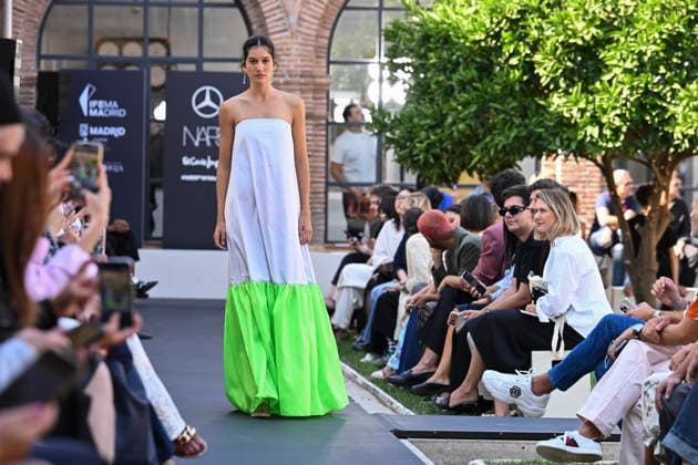 Maison Mesa - Mercedes Benz Fashion Week Madrid, Spain -18 Sept 2026 A model parades with Maison Mesa design during Mercedes Benz Fashion Week Madrid Cibeles Palace in Madrid. Madrid Spain Copyright: xAtilanoxGarciax xSOPAxImagesx PHOTO08613