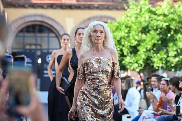 Maison Mesa - Mercedes Benz Fashion Week Madrid, Spain -18 Sept 2026 A model parades with Maison Mesa design during Mercedes Benz Fashion Week Madrid Cibeles Palace in Madrid. Madrid Spain Copyright: xAtilanoxGarciax xSOPAxImagesx PHOTO08646