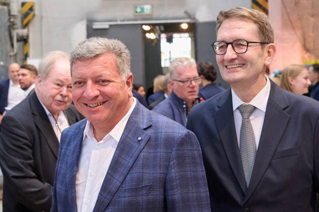 Freilassing, Germany, September 18, 2026—Rail Day 2026 at Lokwelt Freilassing. Pictured, from left: Christian Bernreiter, Bavarian Minister of State for Transportation and member of the State Parliament; Stefan Schnorr, State Secretary at the Federal Ministry of Transportation; Lokwelt Freilassing, Bavaria Copyright: xFotostandx xWassmuthx