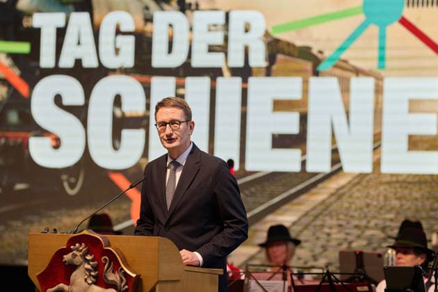 Freilassing, Germany, September 18, 2026: Rail Day 2026 at Lokwelt Freilassing. Pictured: Stefan Schnorr, State Secretary at the Federal Ministry of Transportation; Welcome Remarks: Lokwelt Freilassing, Bavaria Copyright: xFotostandx xWassmuthx
