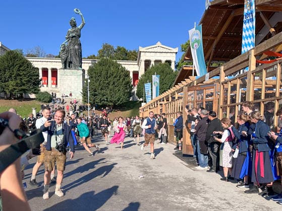 The Grand Opening, The Gates Are Open, Oktoberfest Opening 2026 in Munich, September 19, 2026, Munich, Bavaria, Germany Copyright: xkolbert-press UlrichxGamelx