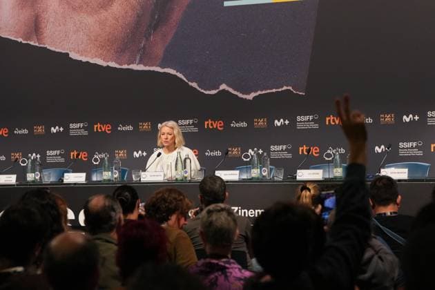 Naomi Watts Presents the Feature Film *The Housewife* at the San Sebastián Film Festival Actress Naomi Watts speaks to the media during the presentation of the film *The Housewife* as part of the 74th edition of the San Sebastián Film Festival, on September 19, 2026, in San Sebastián, Guipúzcoa, Basque Country, Spain. In addition to presenting the film, Watts received a Donostia Award at this year’s festival in recognition of her professional career. SEPTEMBER 19, 2026 San Sebastián, Guipúzcoa, Basque Country, Spain  Copyright: xUnanuex 7784991