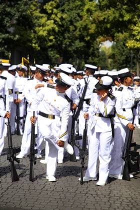 September 16, 2026: TO-45145- Mexico City, September 15, 2026: Personnel from the Secretariat of the Navy, the Military College, the Mexican Air Force, and the National Guard prepare for the civic-military parade marking the anniversary of Mexico& 039;s Independence, on the streets surrounding Mexico City& 039;s Z& xf3;calo. Photo: Ian Robles .com.mx - ZUMAcs4_ 20260916_faa_cs4_173 Copyright: xClasosx