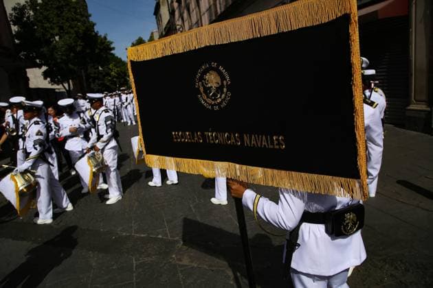 September 16, 2026: TO-45145- Mexico City, September 15, 2026: Personnel from the Secretariat of the Navy, the Military College, the Mexican Air Force, and the National Guard prepare for the civic-military parade marking the anniversary of Mexico& 039;s Independence, on the streets surrounding Mexico City& 039;s Z& xf3;calo. Photo: Ian Robles .com.mx - ZUMAcs4_ 20260916_faa_cs4_131 Copyright: xClasosx