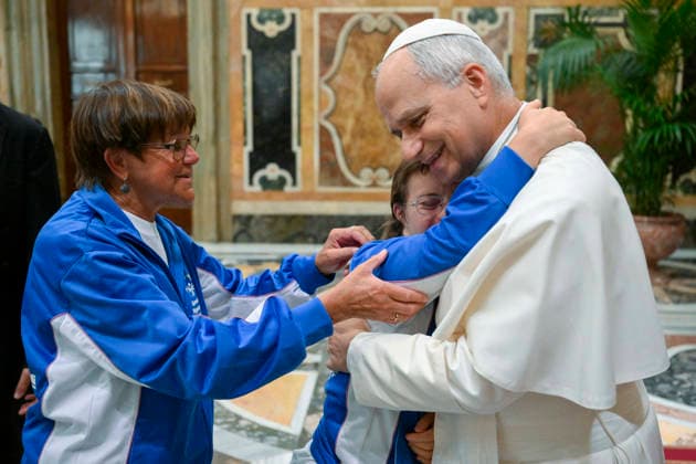 September 19, 2026, Vatican City: A handout picture, provided by Vatican Media, shows Pope Leo XIV receiving in the Vatican the athletes of Special Olympics, an organization that promotes sports for people with disabilities, especially intellectual disabilities, Vatican City, 19 September 2026. ANSA Vatican Media Press Office handout +++ ANSA PROVIDES ACCESS TO THIS HANDOUT PHOTO TO BE USED SOLELY TO ILLUSTRATE NEWS REPORTING OR COMMENTARY ON THE FACTS OR EVENTS DEPICTED IN THIS IMAGE - NO ARCHIVING - NO LICENSING - NPK Vatican City  - ZUMAa110 20260919_zaf_a110_006 Copyright: xAnsa VaticanxMediaxPressxOfficex