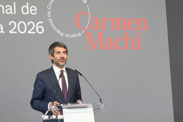 Carmen Machi, 2026 National Film Award Winner Culture Minister Ernest Urtasun during the ceremony to present the National Film Award to Carmen Machi on September 19, 2026, in San Sebastián, Guipúzcoa, Basque Country, Spain. The National Film Award, presented as part of the San Sebastián Film Festival, recognizes the most outstanding contribution to Spanish cinema, preferably demonstrated through a work made public or professional work carried out during the year 2025, or, in duly justified exceptional cases, it is awarded in recognition of a professional career. SEPTEMBER 19, 2026 San Sebastián, Guipúzcoa, Basque Country, Spain  Copyright: xUnanuex 7785415