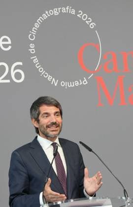 Carmen Machi, 2026 National Film Award Winner. Minister of Culture Ernest Urtasun during the ceremony to present the National Film Award to Carmen Machi, on September 19, 2026, in San Sebastián, Guipúzcoa, Basque Country, Spain. The National Film Award, presented as part of the San Sebastián Film Festival, recognizes the most outstanding contribution to Spanish cinema, preferably demonstrated through a work made public or professional work carried out during the year 2025, or, in duly justified exceptional cases, it is awarded in recognition of a professional career. SEPTEMBER 19, 2026 San Sebastián, Guipúzcoa, Basque Country, Spain  Copyright: xUnanuex 7785416