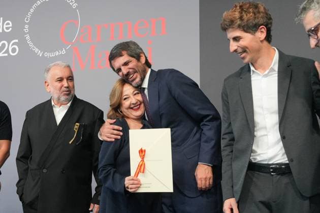 Carmen Machi, 2026 National Film Award Winner Actress Carmen Machi 2i, director Félix Sabroso i, Minister of Culture Ernest Urtasun 2d, and the mayor of Donosti, Jon Insausti d, during the ceremony to present the National Film Award to Carmen Machi on September 19, 2026, in San Sebastián, Guipúzcoa, Basque Country, Spain. The National Film Award, presented as part of the San Sebastián Film Festival, recognizes the most outstanding contribution to Spanish cinema, preferably demonstrated through a work released to the public or professional work carried out during the year 2025, or, in duly justified exceptional cases, it is awarded in recognition of a professional career. SEPTEMBER 19, 2026 San Sebastián, Guipúzcoa, Basque Country, Spain  Copyright: xUnanuex 7785452
