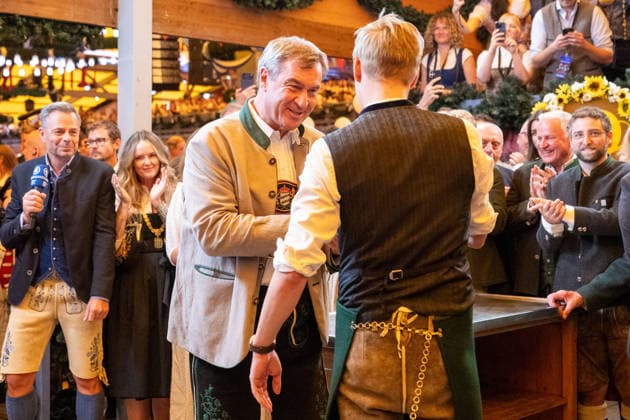 Dr. Markus Söder, Minister-President of the Free State of Bavaria, receives the Oktoberfest 2026 opening from Dominik Krause, Mayor of Munich, on September 19, 2026, in Munich, Bavaria, Germany Copyright: xkolbert-press UlrichxGamelx