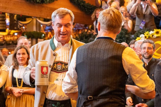 Dr. Markus Söder, Minister-President of the Free State of Bavaria, receives the Oktoberfest 2026 opening ceremony from Dominik Krause, Mayor of Munich, on September 19, 2026, in Munich, Bavaria, Germany Copyright: xkolbert-press UlrichxGamelx