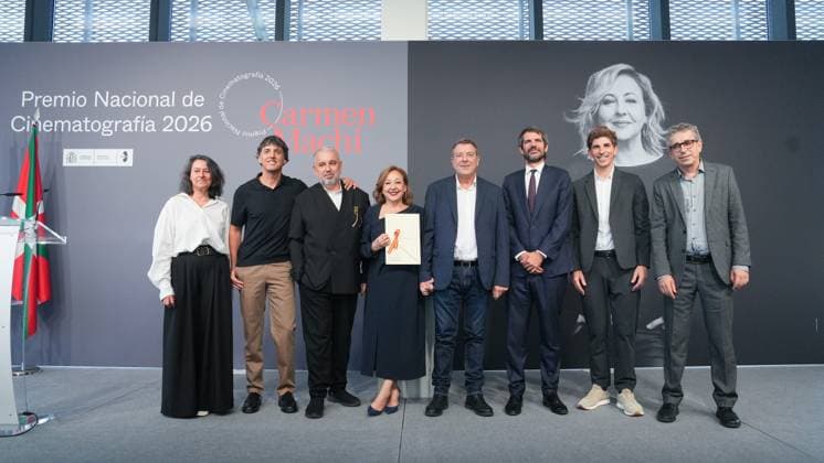 Carmen Machi, 2026 National Film Award Winner Actress Carmen Machi 4i, screenwriter Diego San José 2i, director Félix Sabroso 3i, Minister of Culture Ernest Urtasun 3d, and the mayor of Donosti, Jon Insausti 2d, during the ceremony to present the National Film Award to Carmen Machi on September 19, 2026, in San Sebastián, Guipúzcoa, Basque Country, Spain. The National Film Award, presented as part of the San Sebastián Film Festival, recognizes the most outstanding contribution to Spanish cinema, preferably demonstrated through a publicly released work or professional achievement during the year 2025, or, in duly justified exceptional cases, it is awarded in recognition of a professional career. SEPTEMBER 19, 2026 San Sebastián, Guipúzcoa,  Copyright: xUnanuex 7785450