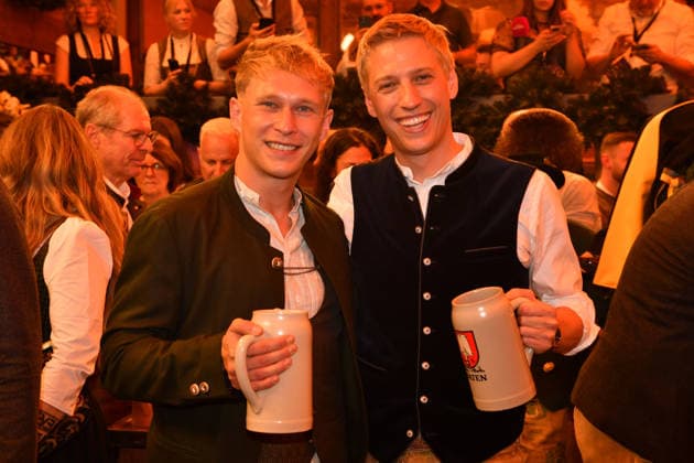 Dominik Krause, Mayor of Munich, with his partner Sebastian Müller; Beer; Oktoberfest 2026 Opening; Theresienwiese; Schottenhammel; Festzelt; Oktoberfest, Munich; September 19, 2026