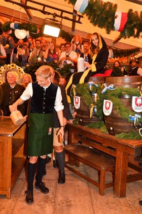 Dominik Krause, Mayor of Munich, Beer, Wiesn, Opening, 2026, Theresienwiese, Schottenhammel, Festzelt, Oktoberfest, Munich, September 19, 2026