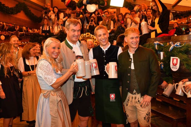 Markus Söder with his wife Karin and Dominik Krause, Mayor of Munich, with his partner Sebastian Müller; Oktoberfest 2026 beer tasting; Theresienwiese; Schottenhammel Festzelt; Munich, September 19, 2026