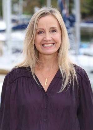 Catherine Marchal Photocall for the series *Ici tout commence* at the 28th edition of the La Rochelle TV Fiction Festival on September 19, 2026 Denis Guignebourg Bestimage Photocall for the series *Ici tout commence* at the 28th edition of the La Rochelle TV Fiction Festival on September 1, 2026, La Rochelle, France  Copyright: xDenisxGuignebourgx xBestimagexDenisxGuignebourgx xBestimagex