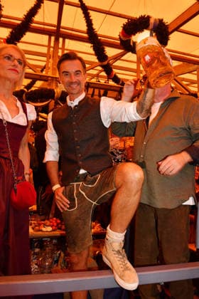 Florian Silbereisen at the Oktoberfest opening on September 19, 2026, in Munich Florian Silbereisen during the 2026 Oktoberfest Wiesn opening at the Schottenhamel tent at Theresienwiese on September 19, 2026 in Munich, Germany 2026 Oktoberfest Opening in Munich