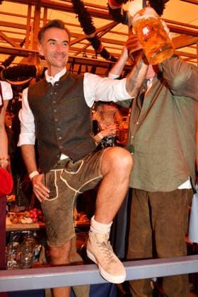 Florian Silbereisen at the Oktoberfest opening on September 19, 2026, in Munich Florian Silbereisen during the 2026 Oktoberfest Wiesn opening at the Schottenhamel tent at Theresienwiese on September 19, 2026 in Munich, Germany Oktoberfest Opening 2026 in Munich