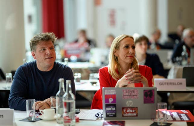 L.R. Sebastian Merkens, State Executive Director and lead candidate, with Alexandra Mehdi, lead candidate for the 2027 North Rhine-Westphalia state election, on September 19, 2026, at the Die Linke NRW State Party Convention, held from September 19 to September 20, 2026, in Mülheim an der Ruhr, Germany, at the Stadthalle