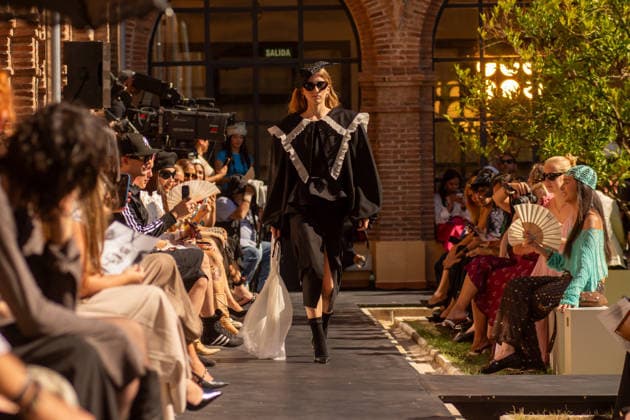 IPA88713919 - MADRID, SPAIN. SEPTEMBER 19, 2026: A model walks the runway showcasing a design by Cotes Isabel Is My Name Runway Show during Mercedes-Benz Fashion Week Madrid 2026 (MBFWMadrid) on September 18, 2026, in Madrid, Spain.  Copyright: xFrancescoxMilitelloxMirtox xx IPA88713919