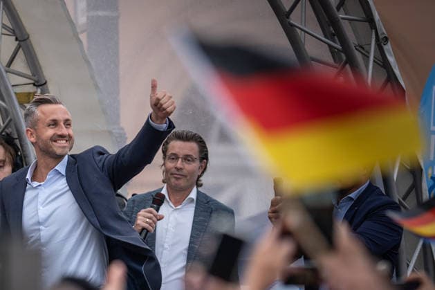 Ulrich Siegmund, the AfD s top candidate and winner of the 2026 state election in Saxony-Anhalt, speaks at the AfD s campaign wrap-up event for the 2026 state election in Mecklenburg-Western Pomerania, held in Schwerin, Schwerin, Mecklenburg-Western Pomerania, Germany, at Am Markt.