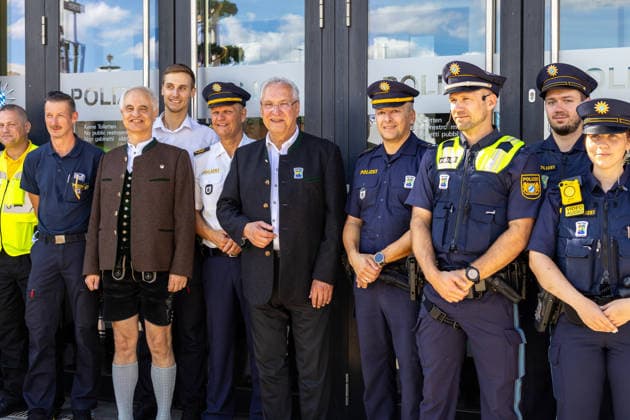Munich, Bavaria, Germany September 19, 2026: Bavaria™s Minister of the Interior, Joachim Herrmann, speaks during a visit to the Wiesn-Wache at the 191st Oktoberfest in 2026. While there, he learns about the security situation, police operations, and current safety measures