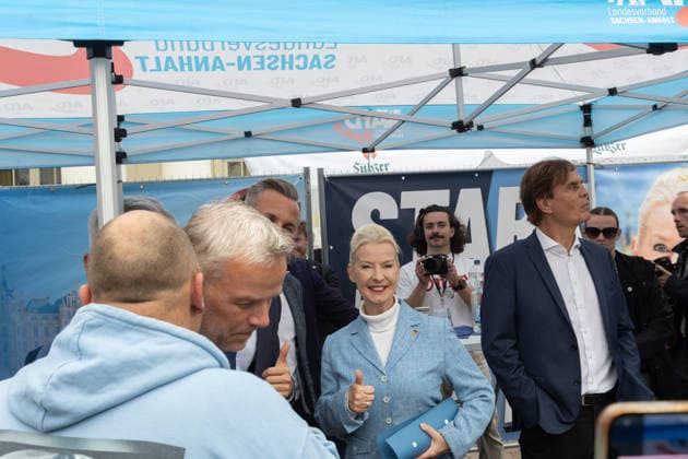 AfD holds final election campaign rally in Schwerin SCHWERIN, GERMANY - SEPTEMBER 19: Alternative for Germany (AfD) politicians Leif-Erik Holm, Ulrich Siegmund and Petra Federau attend the party s final election campaign rally, one day before the Mecklenburg-Vorpommern state election, in Schwerin, Germany, on September 19, 2026. Somaya Abdelrahman Anadolu Schwerin Germany. Editorial use only. Please get in touch for any other usage.  Copyright: x2026xAnadoluxSomayaxAbdelrahmanx