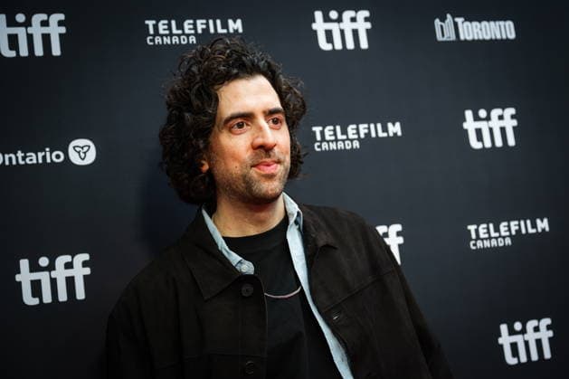 September 19, 2026, Toronto, On, Canada: Sean Menard is pictured on the red carpet for Run Terry Run at the Toronto International Film Festival in Toronto, on Saturday, Sept. 19, 2026. Toronto Canada  - ZUMAc35_ 20260919_zaf_c35_092 Copyright: xLauraxProctorx