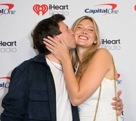 iHeartRadio Music Festival, Night 2 Arrivals for the iHeartRadio Music Festival, Night 2 at T-Mobile arena. 19 Sep 2026 Pictured: Parker Pannell (L) and Sarah Coomer.  Copyright: xThexMegaxAgencyxMBS MEGAx