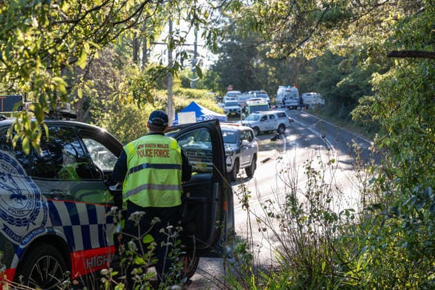 FATAL STABBING BLUE MOUNTAINS, Police and emergency services attended the scene of a stabbing at Valley Heights, Blue Mountains, west of Sydney, Sunday, September 20, 2026. One child has died and two other children and a woman are in a critical condition after a stabbing in the Blue Mountains. ( NO ARCHIVING SYDNEY NSW Australia  Copyright: xSarahxWilsonx 20260920197488153806