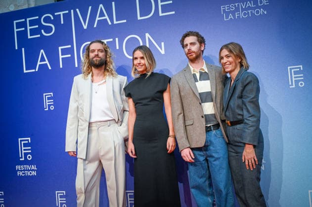 La Rochelle TV Fiction Festival 2026 Red Carpet on September 19, 28th La Rochelle TV Fiction Festival 28th edition of the La Rochelle TV Fiction Festival Closing photocall Laurence Arné, Pablo Pauly, Anaïs Fabre, Cédric Le Gallo 459787 September 19, 2026 France  Copyright: xBarbaraxNeymanx xStarfacex STAR_459787_055