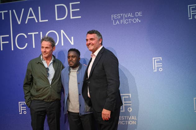 La Rochelle TV Fiction Festival 2026 Red Carpet on September 19, 28th La Rochelle TV Fiction Festival 28th edition of the La Rochelle TV Fiction Festival Closing-night photocall Arnaud Ducret, Julien Boisselier, Kody Kim 459787 September 19, 2026 France  Copyright: xBarbaraxNeymanx xStarfacex STAR_459787_060