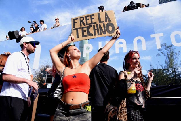 RECORD DATE NOT STATED 2026 Techno Parade - Paris Atmosphere during Techno Parade 2026 in Paris, France on September 19, 2026. Photo by Alain Apaydin ABACAPRESS Paris France  Copyright: xApaydinxAlain ABACAx