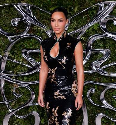 Lucas Museum Of Narrative Art Opening Night in Los Angeles Lucas Museum Of Narrative Art Opening Night at The Lucas Museum in Los Angeles, California on 9 19 26. 19 Sep 2026 Pictured: Kim Kardashian.  Copyright: xThexMegaxAgencyxRiverx xMEGAx
