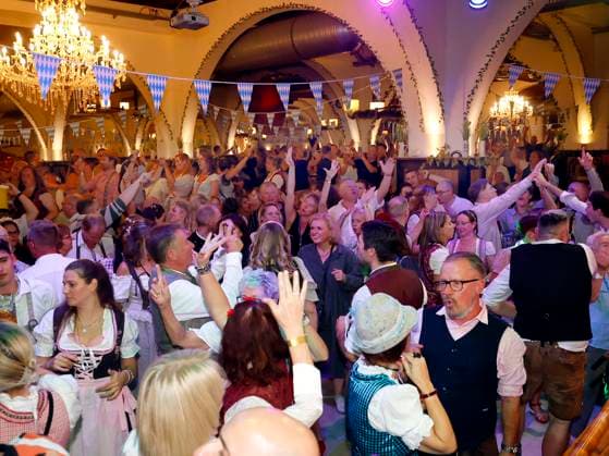 Impressions: O™zapft is —Part Two: The Barrel-Tapping Ceremony with Frank Zander at the Oktoberfest at the Hofbräuhaus Berlin