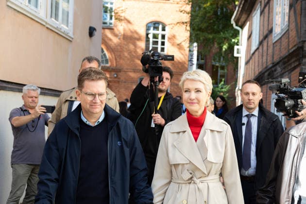 Mecklenburg-Western Pomerania s Minister-President Manuela Schwesig casts her ballot in Schwerin SCHWERIN, GERMANY - SEPTEMBER 20: Mecklenburg-Western Pomerania s Minister-President Manuela Schwesig and her husband, Stefan Schwesig, are seen after casting their ballots in the state election in Schwerin, Germany, on September 20, 2026. Somaya Abdelrahman Anadolu Schwerin Germany. Editorial use only. Please get in touch for any other usage.  Copyright: x2026xAnadoluxSomayaxAbdelrahmanx