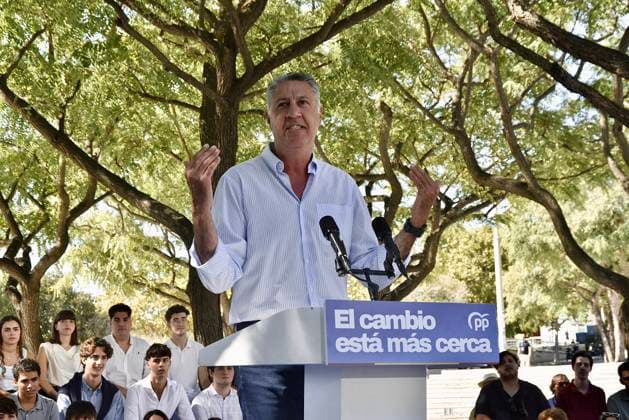 Feijóo Opens the Catalan PP’s Training Course in Badalona The mayor of Badalona, Xavier García Albiol, during an event with members of the Popular Party of Catalonia, on September 20, 2026, Badalona, Barcelona, Catalonia, Spain Feijóo travels to Badalona to show his support for the Catalan PP and strengthen the party’s strategy in Catalonia and nationwide SEPTEMBER 20, 2026 Badalona, Barcelona, Catalonia Badalona, Barcelona, Catalonia, Spain Copyright: xDavidxOllerx 7787695