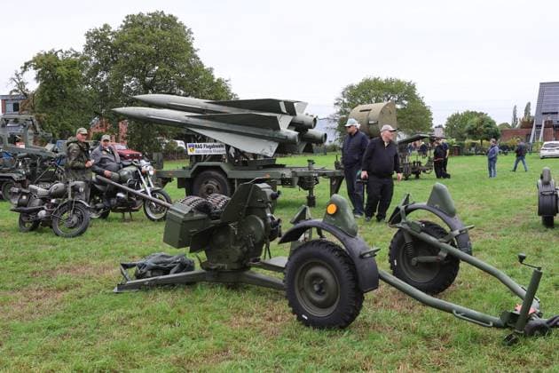 Sunday, September 20, 2026 Military vehicles at the 14th Haffener Deichshow Photo by Sabine Stein, FUNKE Photo Services ** FOR EDITORIAL USE ONLY ** EDITORIAL USE ONLY ** p Sunday, September 26, 2020 Military vehicles at the 14th Haffener Deichshow Photo by Sabine Stein, FUNKE Photo Services p Colorful Emmerich Copyright SabinexStein Copyright: SabinexStein doc87olv183i1ij4sjcm5g ,EDITORIAL USE ONLY Copyright: SabinexStein