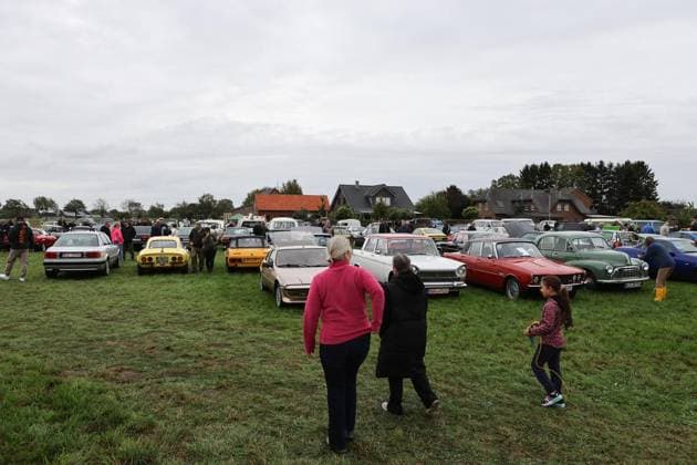 Sunday, September 26, 20 The 14th Haffener Deichshow drew a large crowd. Photo by Sabine Stein, FUNKE Photo Services ** FOR EDITORIAL USE ONLY ** EDITORIAL USE ONLY ** p Sunday, September 26, 2014 The 14th Haffen Dike Show was well attended Photo by Sabine Stein, FUNKE Photo Services p Colorful Emmerich Copyright SabinexStein Copyright: SabinexStein doc87olv2ylf9chg4am1eex ,EDITORIAL USE ONLY Copyright: SabinexStein