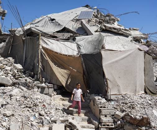 Palestinians live among damaged homes in Khan Younis KHAN YOUNIS, GAZA STRIP, SEPTEMBER 20, 2026: Palestinians live among the rubble and inside heavily damaged homes in Khan Younis in the southern Gaza Strip. Residents remain in buildings damaged during Israeli military operations, including areas in the eastern part of the city, amid widespread destruction of homes and civilian infrastructure. KHAN YOUNIS Palestine, State of Copyright: x xRamzixAbuxAmerx xJNAxPressx