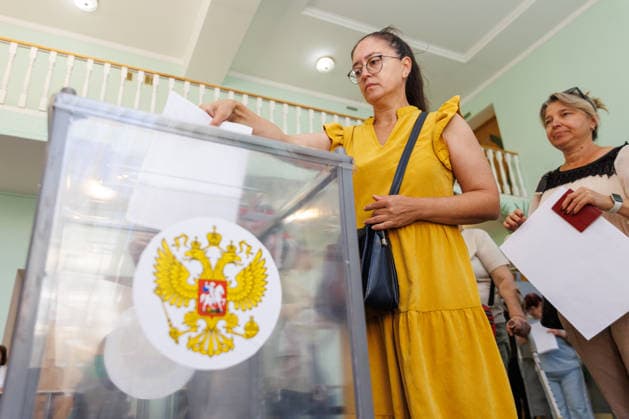 Moldova Transnistria Russia Parliamentary Election 9247400 20.09.2026 Russian citizens cast their ballots at a polling station located at the Palace of the Republic during elections for Russia™s ninth State Duma, the lower house of parliament, in Tirapol, Transnistrian region, also known as the unrecognized Pridnestrovian Moldavian Republic (PMR), Moldova. Artem Kulekin Sputnik Tiraspol Transnistrian region  Copyright: xArtemxKulekinx