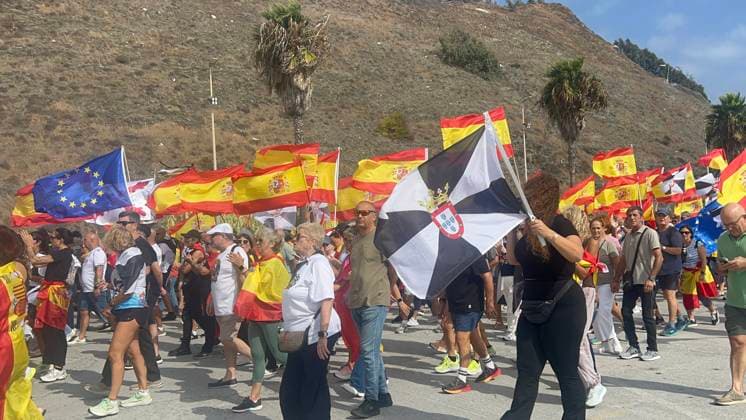 Hundreds of Ceuta residents march toward Tarajal to defend the city’s Spanish identity and its border Hundreds of Ceuta residents during a demonstration to defend the city’s Spanish identity and its border, on September 20, 2026, in Ceuta, Spain. Hundreds of Ceuta residents participated in a march organized by the Provincial Federation of Neighborhood Associations (FPAV) to defend the city’s Spanish identity and protect its territory. In parallel with the FPAV’s mobilization, a motorcycle rally was organized at the same timethat also ended at the Tarajal border. SEPTEMBER 20, 2026 MIGRATION CRISIS Gabriela Sardá Nún Ceuta Ceuta, Spain  Copyright: xGabrielaxSardaxNunezx 7787938