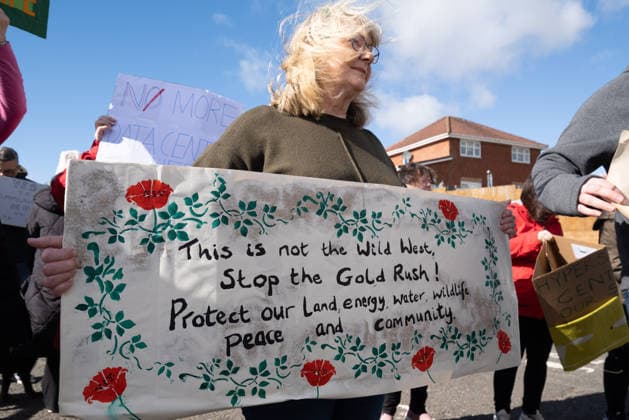September 20, 2026, Chapelhall, Scotland, UK: Residents and their supporters opposed to plans for a hyperscale data centre in Chapelhall, North Lanarkshire, held a protest at the site of the proposed 24 acre development. They cite concerns that the 100MW development, which could eventually form part of a larger 500MW AI Growth Zone in the area, will have negative impacts on local traffic, noise levels, energy infrastructure and wildlife habitat. Chapelhall UK  - ZUMAs357 20260920_zip_s357_007 Copyright: xCameronxScottx