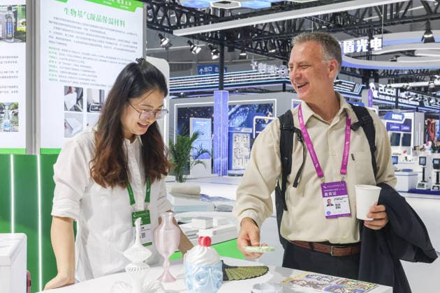 (260920) -- HEFEI, Sept. 20, 2026 -- People visit the booth of BBCA Biochemical at the 2026 World Manufacturing Convention (WMC) in Hefei, east China s Anhui Province, Sept. 20, 2026. Themed Intelligent Manufacturing For a Better Future, the 2026 WMC kicked off here on Sunday. ) CHINA-ANHUI-HEFEI-2026 WORLD MANUFACTURING CONVENTION (CN) ChangxNengjia 
