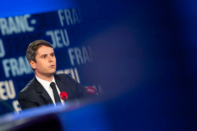 Gabriel Attal on Franc-Jeu - Paris Gabriel Attal during an interview for Franc Jeu on France 2 channel in Paris, France on September 20, 2026. Photo by Eliot Blondet ABACAPRESS.COM Paris France France  Copyright: xBlondetxEliot ABACAx