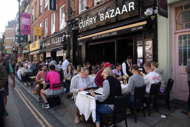 Brick lane Festival 2026 at Brick Lane, London, UK - Sunday 20 September 2026 A general view of people eating out at the Annual Brick lane Festival 2026 in Brick Lane, London, England, UK on Sunday 20 September, 2026., Credit:Justin Ng Avalon UK, England, London, Brick Lane Copyright: xJustinxNgx xAvalonx 1136745783