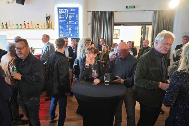 Schwerin, Mecklenburg-Western Pomerania, Germany, September 20, 2026; Schleebusch Dance Studio: CDU election party for the 2026 state election in Mecklenburg-Western Pomerania; party supporters around 5:30 p.m. Copyright: xdtsxNachrichtenagenturx dts_135370