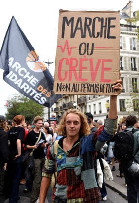 Demonstration Against Police Violences and Impunity - Paris March against the bill dubbed the permis de tuer (license to kill), which would grant police and gendarmes a presumption of legitimate self-defence when using firearms, called by a coalition including Amnesty International France, the Ligue des droits de l Homme (Human Rights League) and the SAVE collective, in Paris, on September 20, 2026. Photo by Alain Apaydin ABACAPRESS.COM Paris France  Copyright: xApaydinxAlain ABACAx